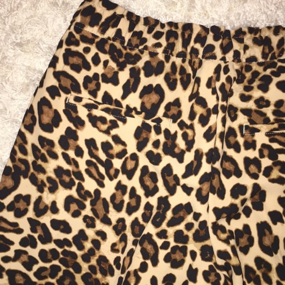 H&M, women’s pants, size 4 - Picture 6 of 8